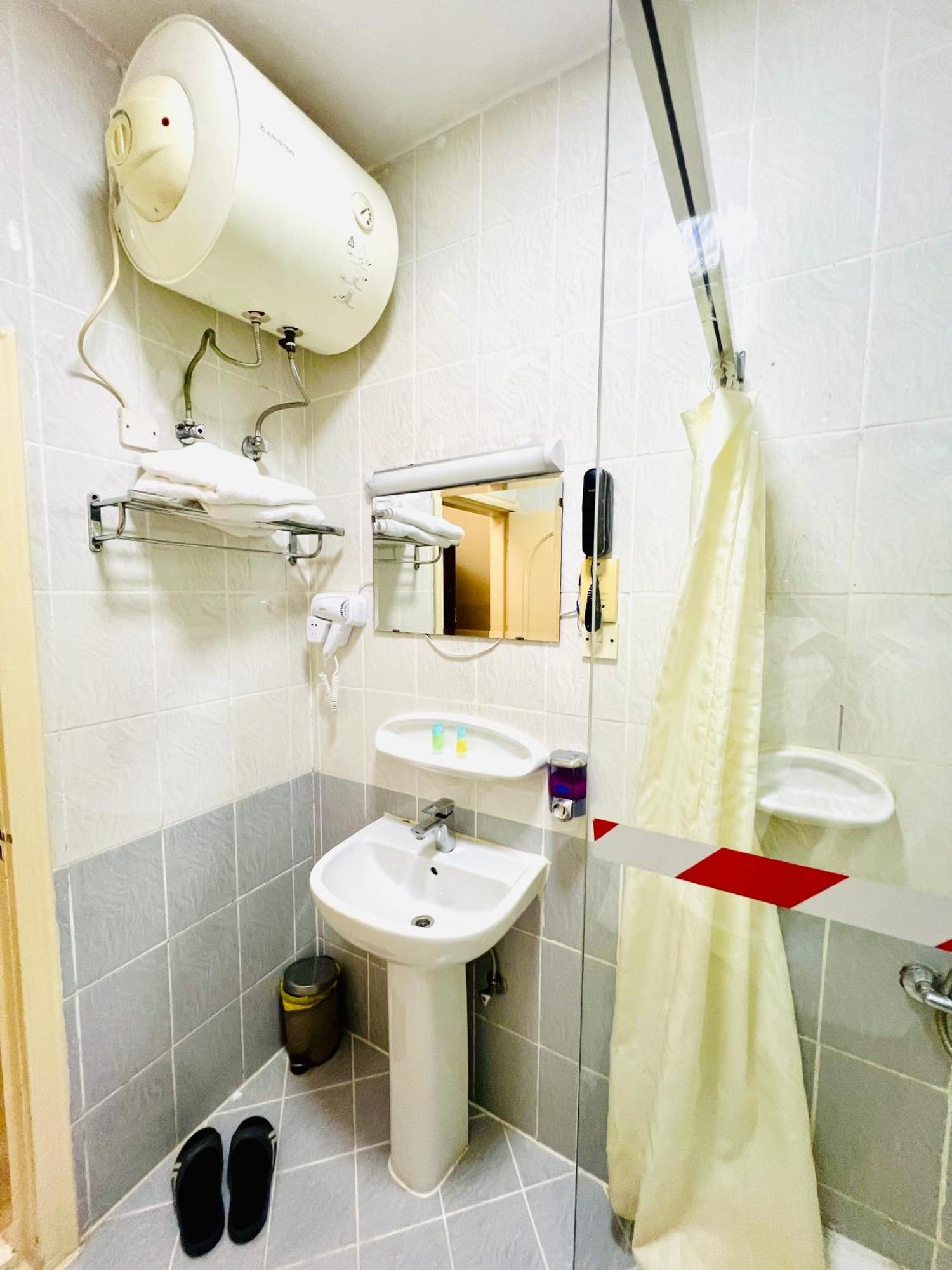 Al Ahrar Hotel Dubaj Zewnętrze zdjęcie